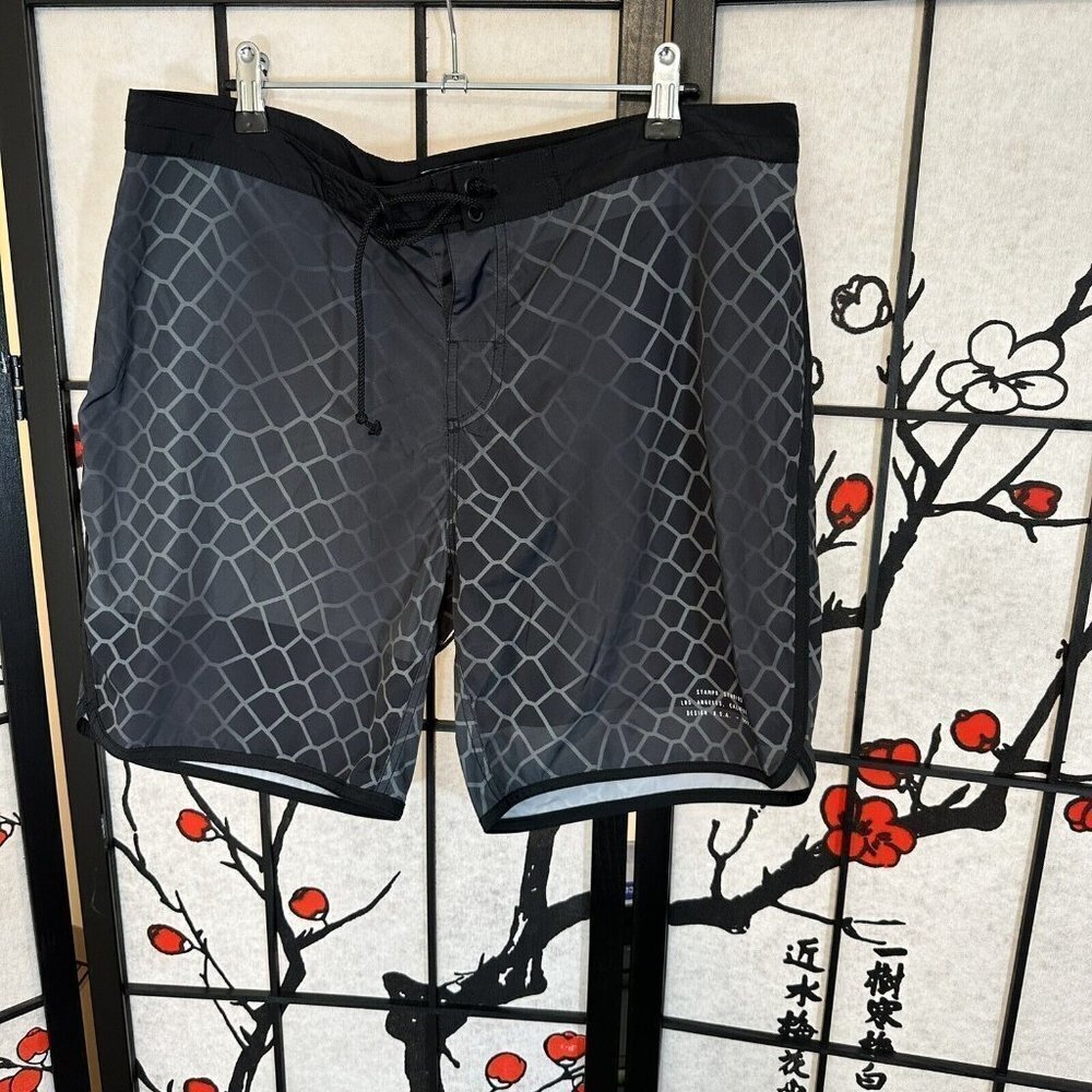 STAMPD Black Gray Shorts Active Fitness Swim Trunk Board Shorts Size Large New